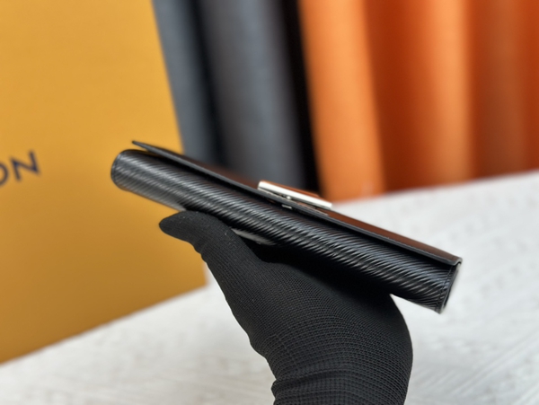 LVコピーウォレット側面デザイン